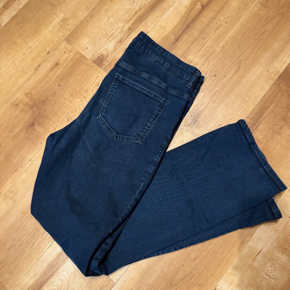 Universal Standard Marne Bootcut 32 Inch Size 14